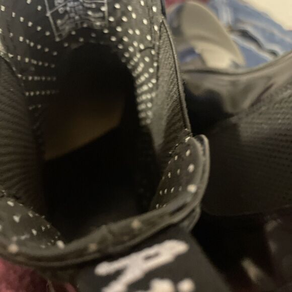 Dr. Martens Women's Flora Leather Chelsea Boot Size 7 Black Short Trendy Grunge - Picture 10 of 15